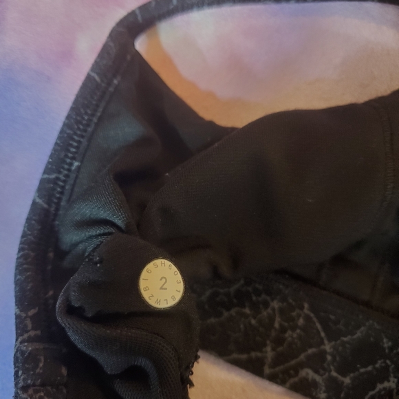 Lululemon Flow Y Bra - Nulu Dark Cast Lacescape Size 2 - Picture 7 of 7